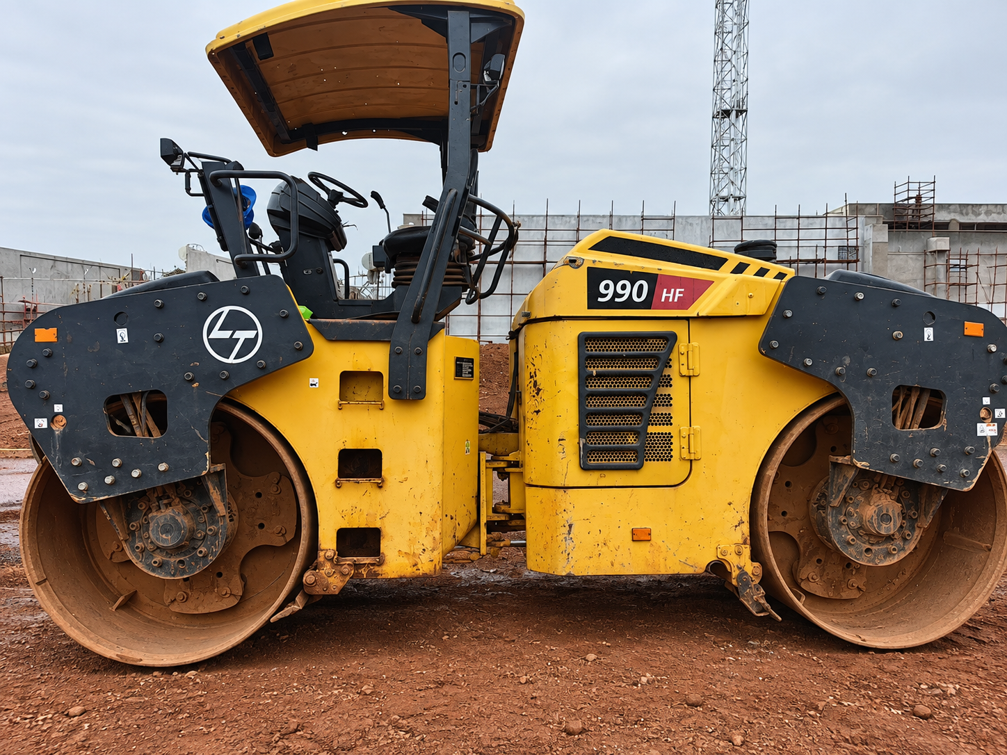 L&T 990
